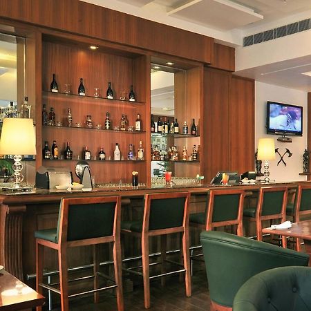 Hotel Haut Monde Gurgaon Zewnętrze zdjęcie