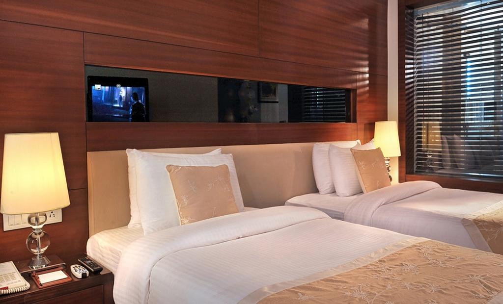 Hotel Haut Monde Gurgaon Zewnętrze zdjęcie