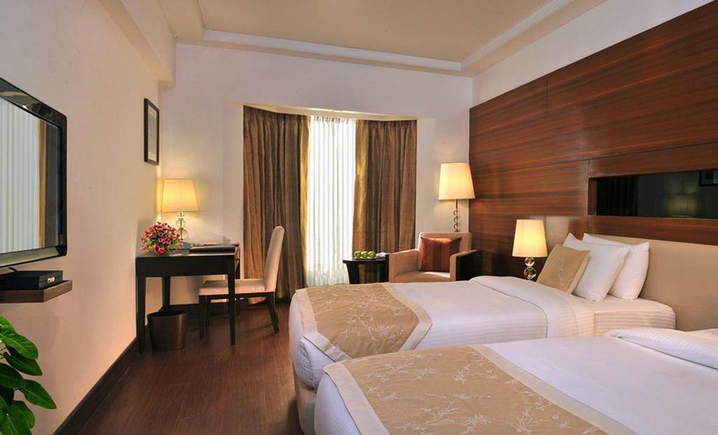 Hotel Haut Monde Gurgaon Zewnętrze zdjęcie