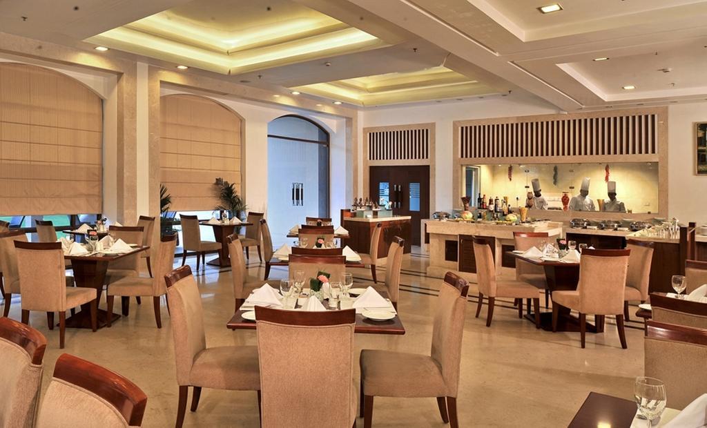 Hotel Haut Monde Gurgaon Zewnętrze zdjęcie