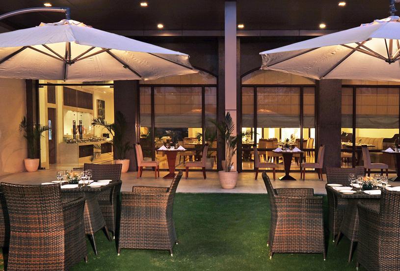 Hotel Haut Monde Gurgaon Zewnętrze zdjęcie